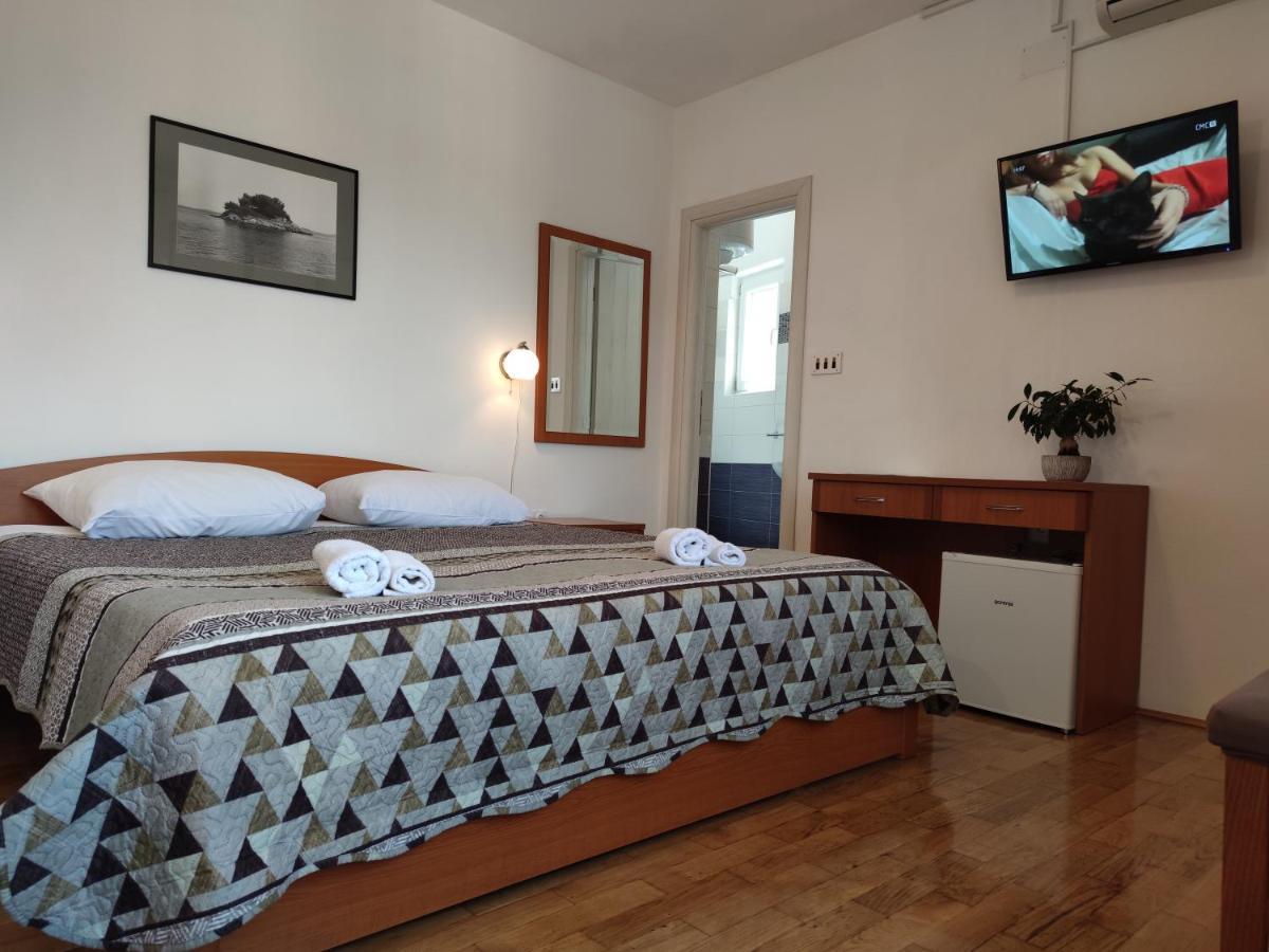 Pansion Alen - Dugi Otok Bed and Breakfast Luka  Eksteriør billede